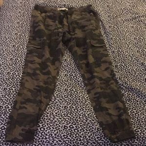 Camouflage joggers